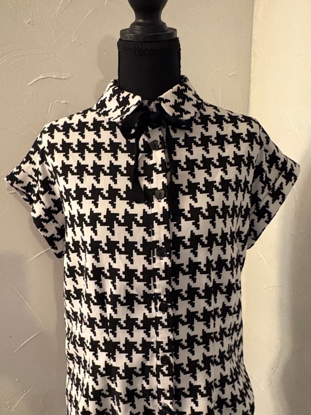 Hell Bunny Black and White Houndstooth Top